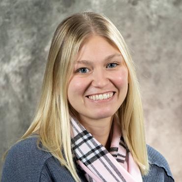 Steinke, Courtney