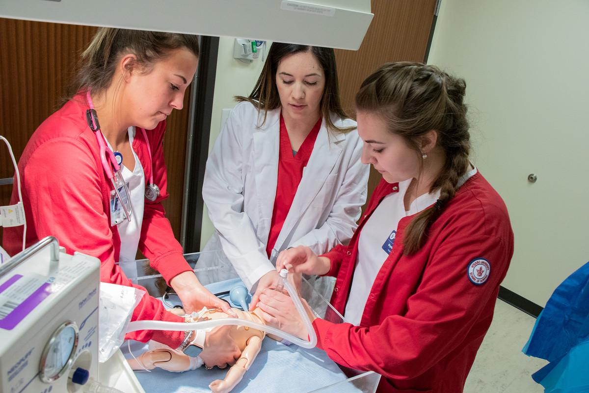 Student Nurses Sim Lab