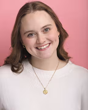 Ashlyn Cox Headshot
